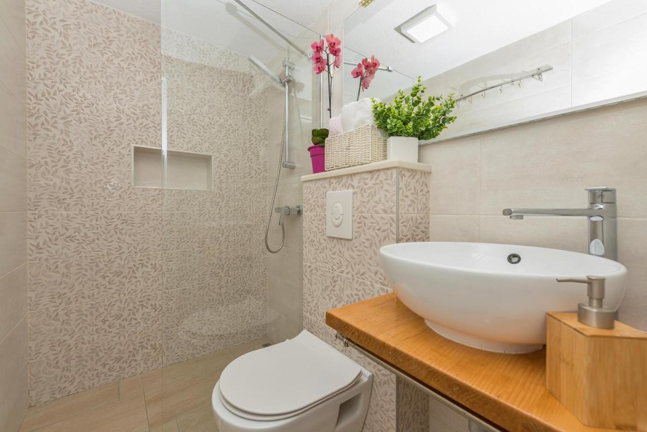 Premium Center Apartments Baška Voda Екстериор снимка